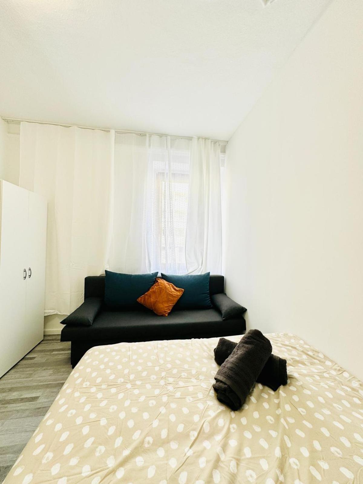 Very Spacious Apartment For Up To 7P With Great Location Вена Экстерьер фото