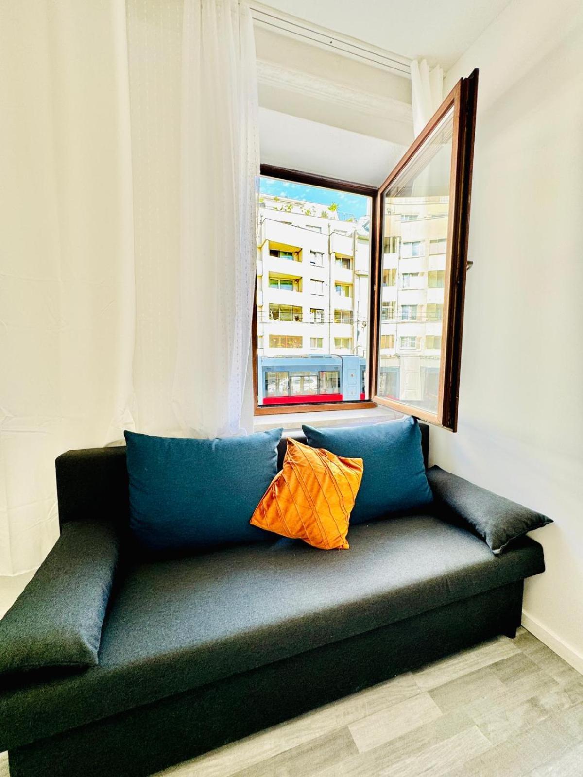 Very Spacious Apartment For Up To 7P With Great Location Вена Экстерьер фото