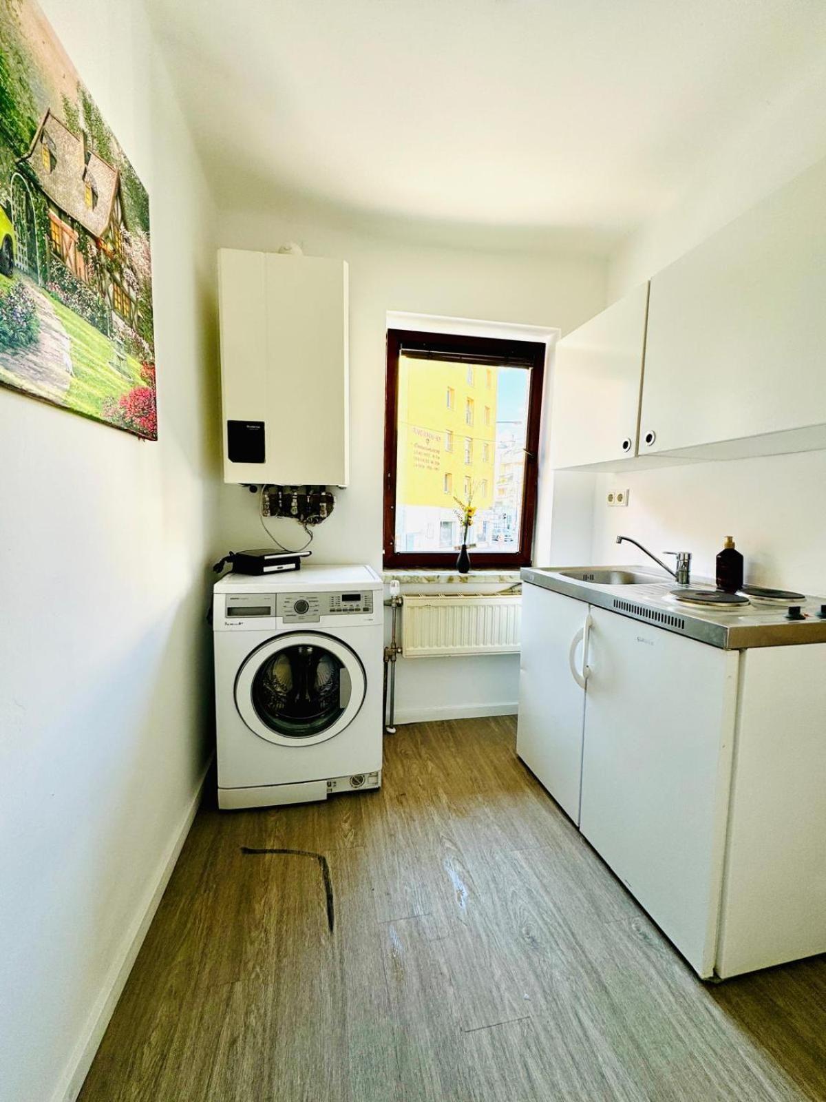 Very Spacious Apartment For Up To 7P With Great Location Вена Экстерьер фото