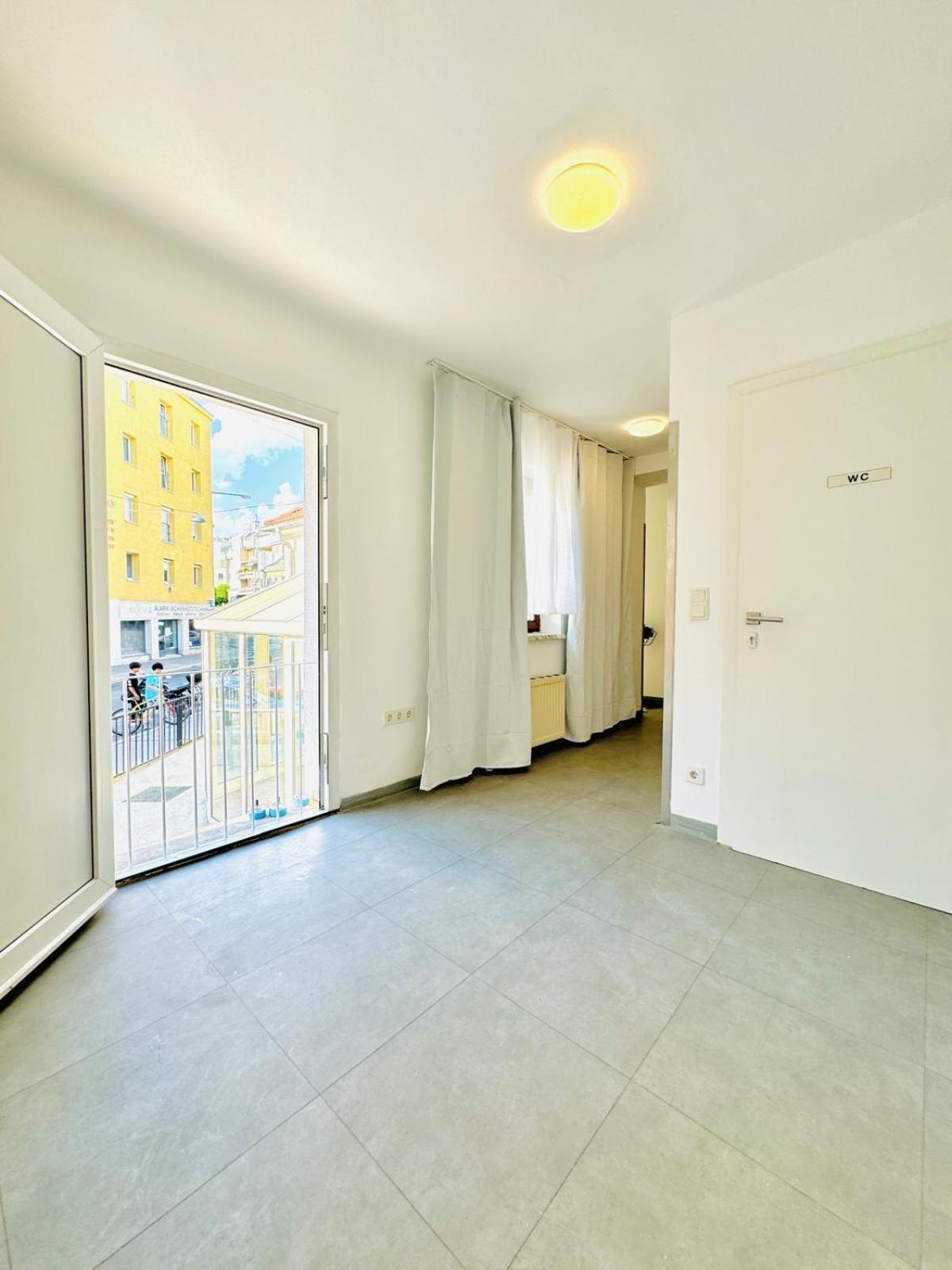 Very Spacious Apartment For Up To 7P With Great Location Вена Экстерьер фото